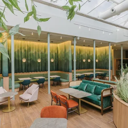 Catalonia Plaza מלון 4*