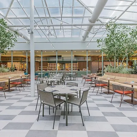 מלון Catalonia Plaza 4*