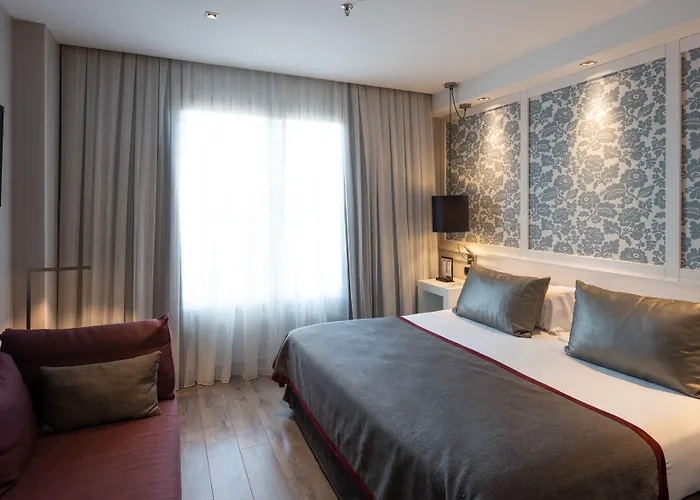 Hotel Catalonia Plaza