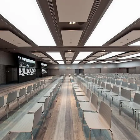 Ξενοδοχείο Catalonia Plaza 4*